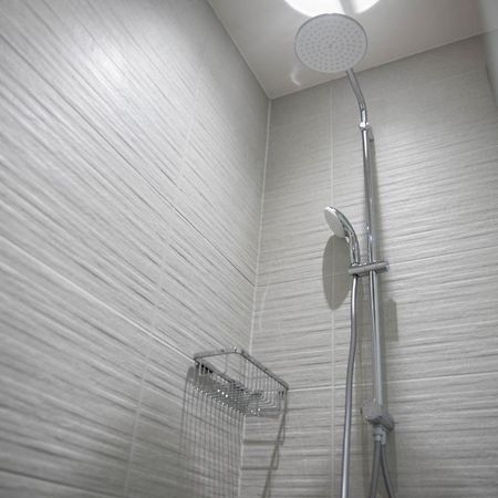 Modern Apartment Not Far From The Beach Paphos ภายนอก รูปภาพ