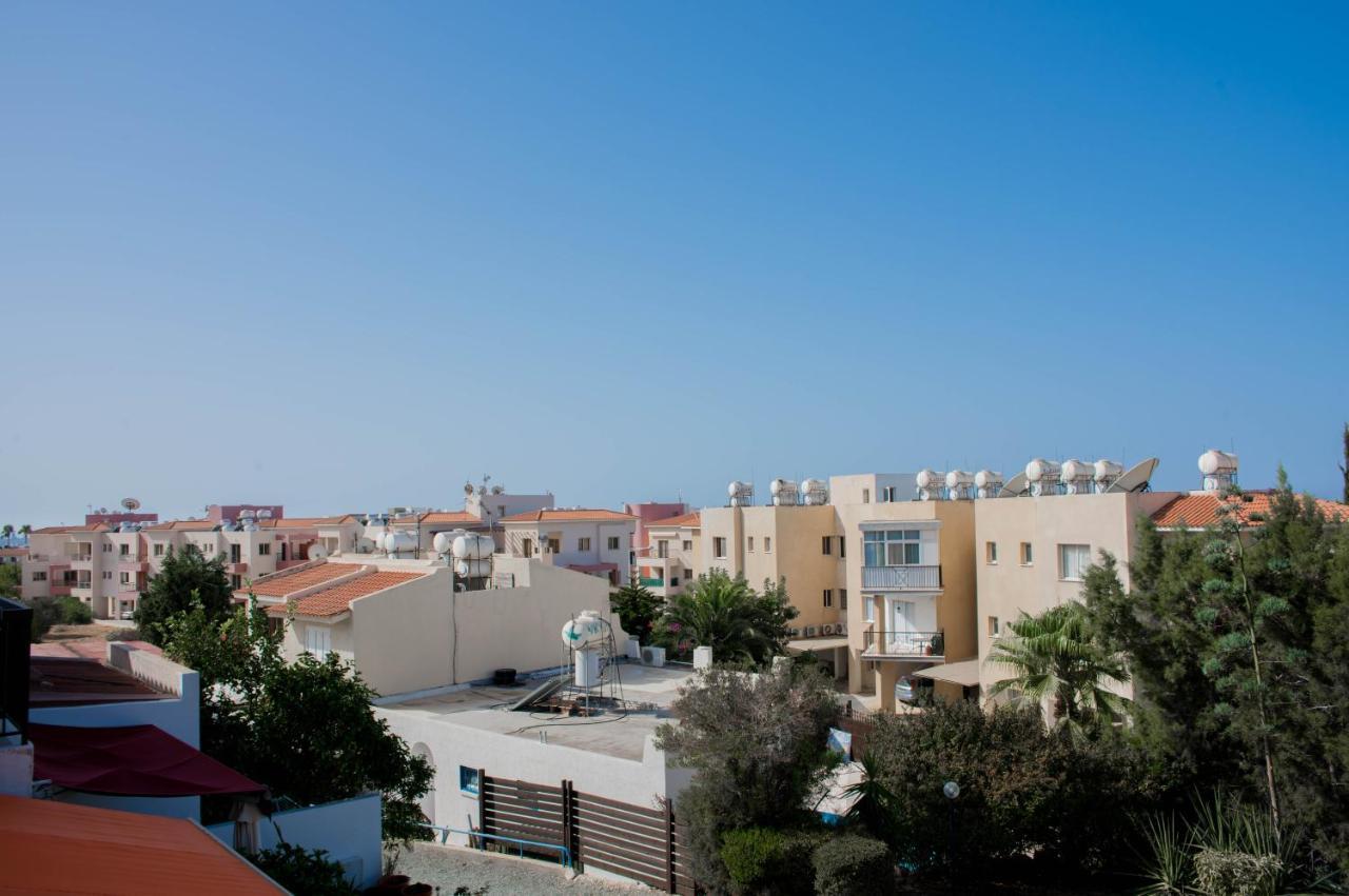 Modern Apartment Not Far From The Beach Paphos ภายนอก รูปภาพ