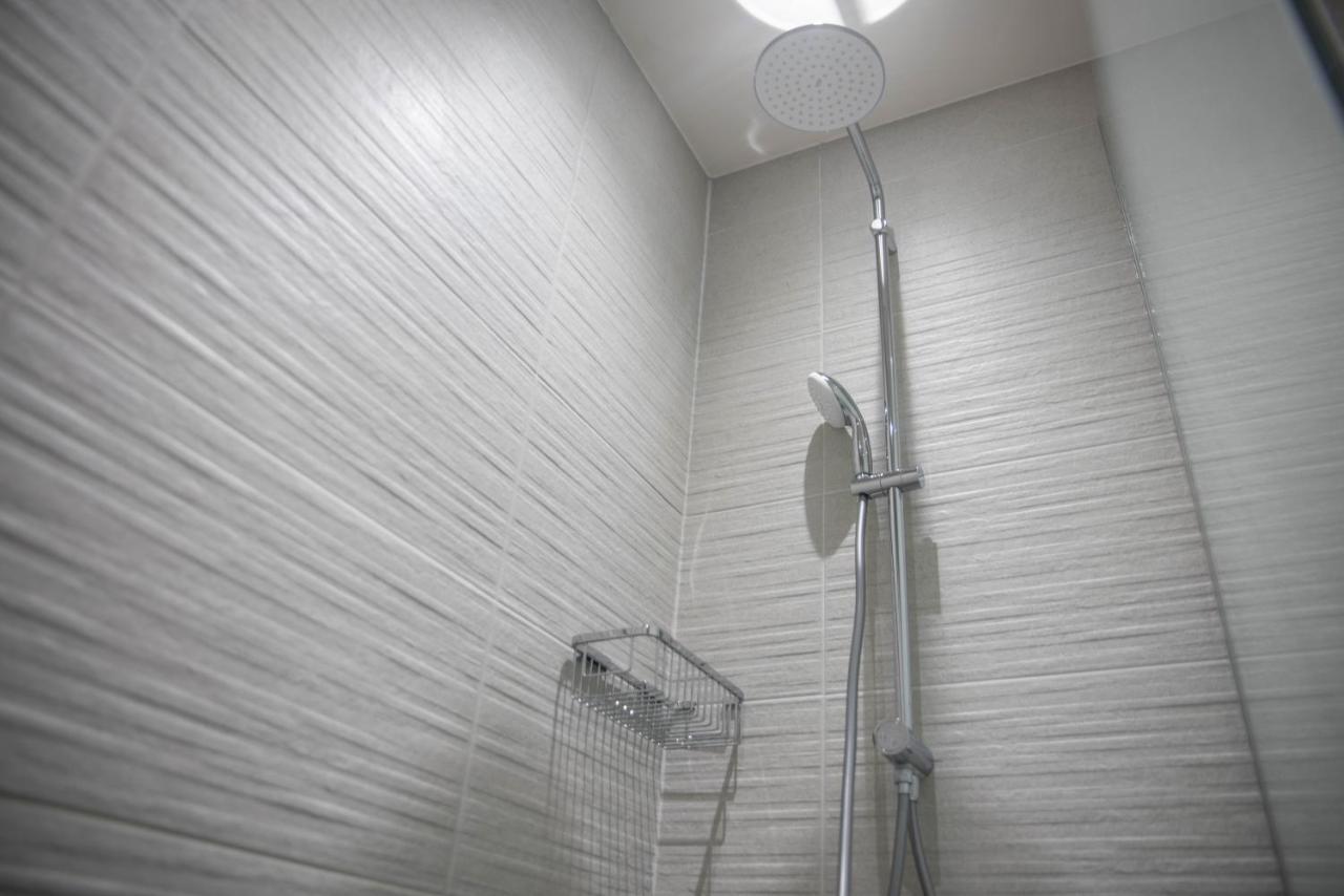 Modern Apartment Not Far From The Beach Paphos ภายนอก รูปภาพ