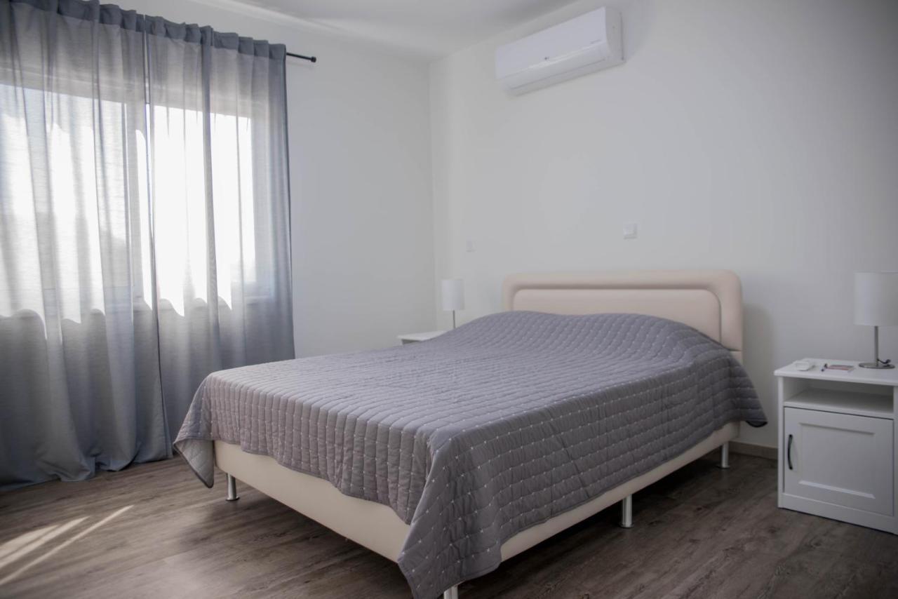 Modern Apartment Not Far From The Beach Paphos ภายนอก รูปภาพ
